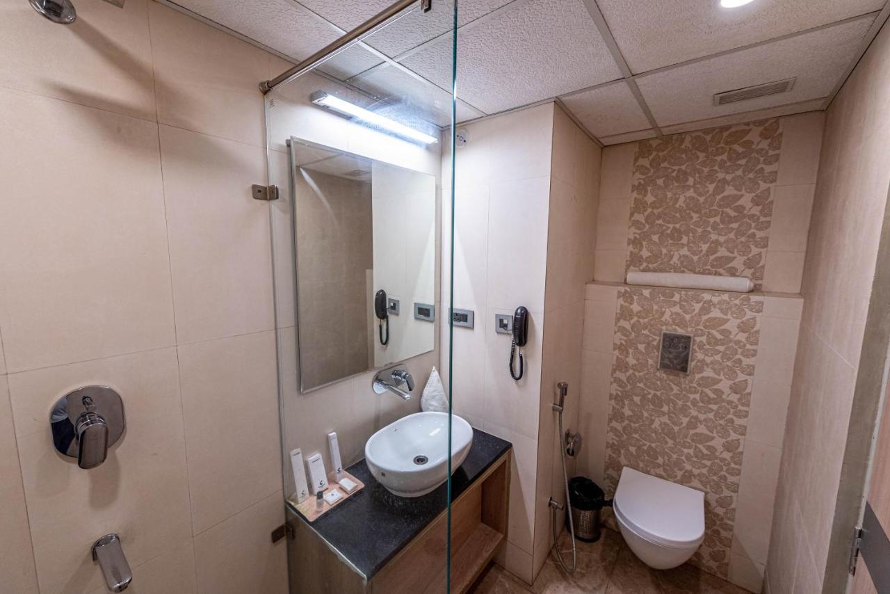 The Elite Lucknow Convention Hotel Екстер'єр фото