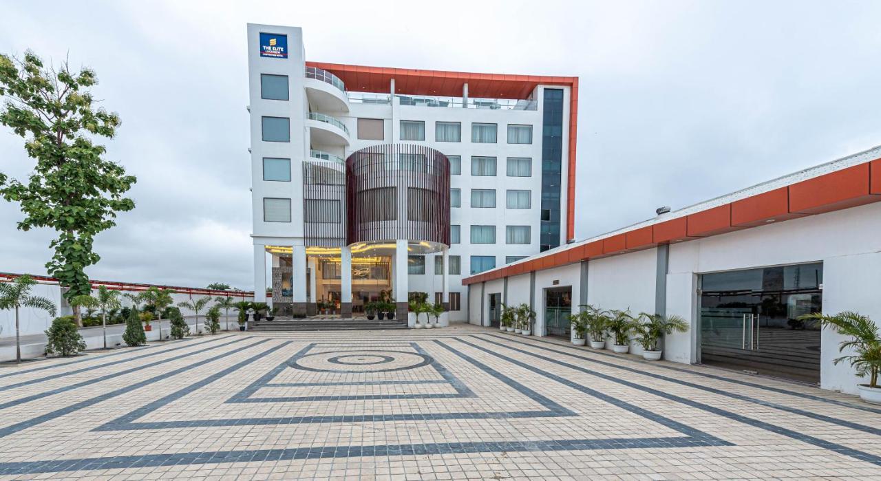 The Elite Lucknow Convention Hotel Екстер'єр фото