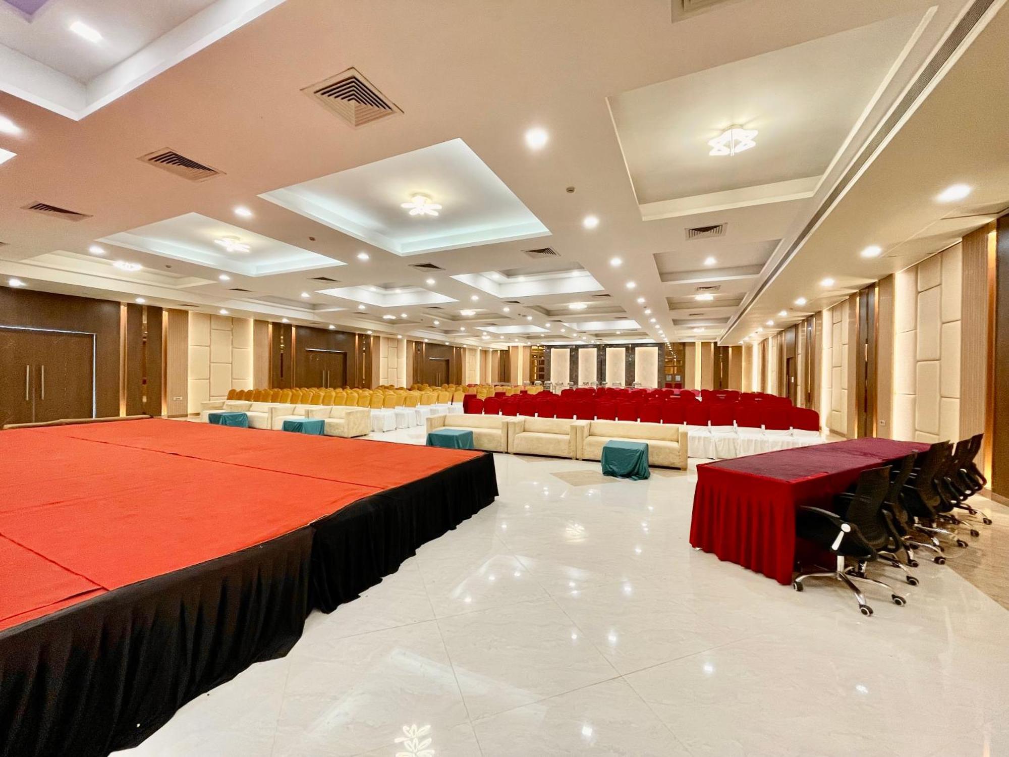 The Elite Lucknow Convention Hotel Екстер'єр фото